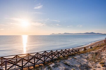 Obraz premium sunrise over the sea