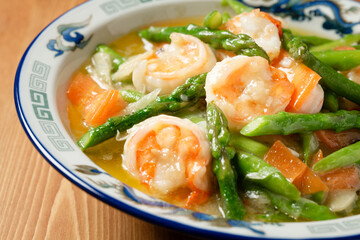 エビとアスパラの中華炒め