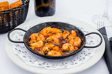 Gambas al ajillo