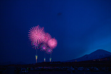 富士山と花火の風景
