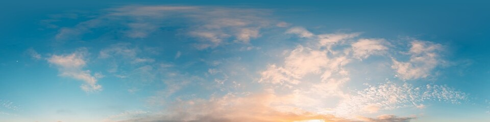 Obraz premium 360 panorama of glowing sunset sky with bright Cirrus clouds. Seamless hdr spherical 360 panorama. Sky dome in 3D visualization, sky replacement for aerial drone panoramas. Weather and climate change.