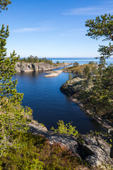 Obraz premium The coast of Lake Ladoga