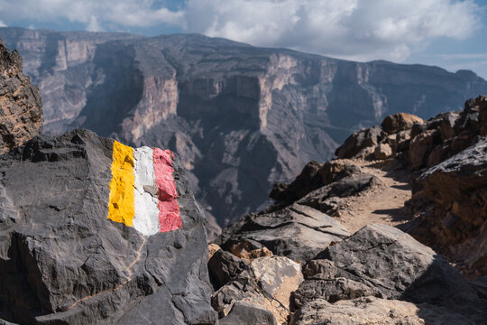 Hiking trail marker on a mountain in Oman