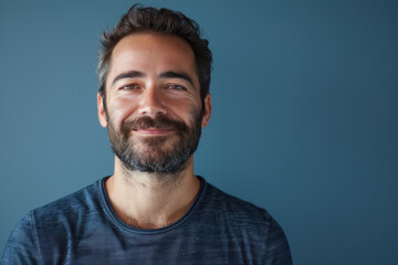 Obraz premium A close up portrait of a young man with a subtle smile