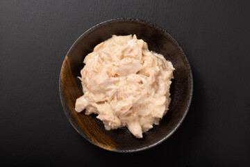 ツナマヨ　［ツナ　マヨネーズあえ）