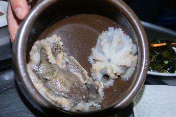 live small octopus for shabu-shabu