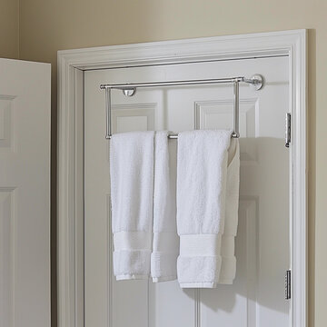 Over-Door Towel Rack for Streamlined Bathrooms &ndash; Convenient and Space-Saving