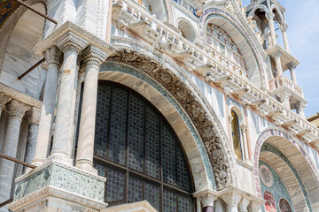 Obraz premium Details from exterior of San Marco basilica in Venice