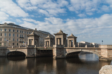 Naklejka premium Lomonosov Bridge on the Fontanka River in St. Petersburg.