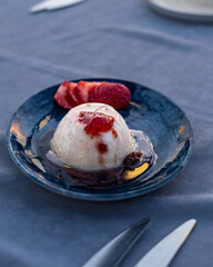 Strawberry ice cream desert 