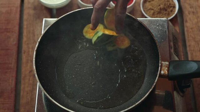 how to frying parwal(patol)  or pointed ground