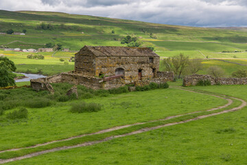 Yorkshire Dales National Park, abandoned farm house.