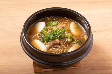 トック（韓国餅）入りカルビスープ　（カルビクッパ風）