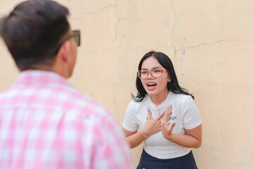 A young asian woman confesses to her conservative dad that she has a boyfriend. Dealing with a...