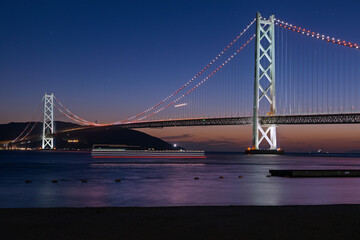 夜の明石海峡
