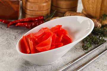 Gurmet marinated ginger root spicy