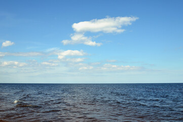 Obraz premium Lake Ladoga by day.