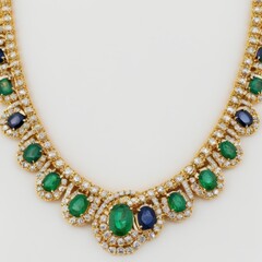 Obraz premium gold necklace, emerald diamonds and rubies