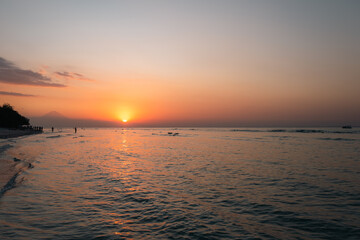 Naklejka premium volcano sunset