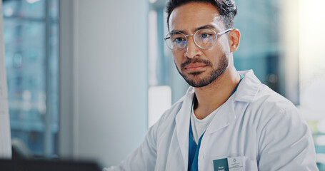 Serious, man and doctor on tablet in office for Telehealth solution, online consultation and patient results from lab. Pensive, male scientist and digital research, review and reading medical report © CoetzeeRising/peopleimages.com