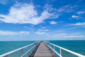 Fototapeta premium pier and sea