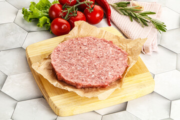Raw beef uncooked burger cutlet