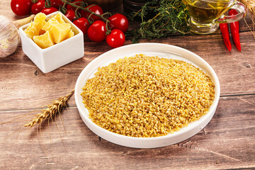 Dry wheat bulgur fow cooking