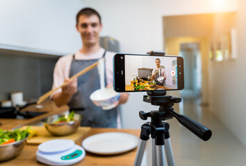 The chef is broadcasting live from workshop how to prepare a spicy glass noodle salad