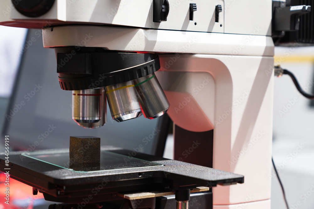 Leinwandbilder Optic machine for precise measurement of part size and quality evaluation. Smart factory..