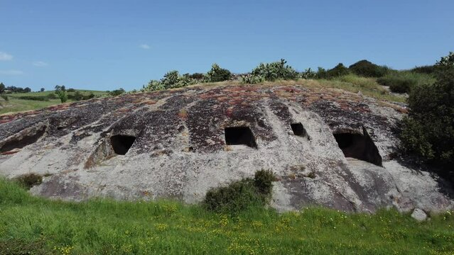 Domus De Janas and necropolis of Genna Salixi, Villa Sant'Antonio