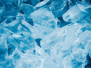icecubes background,icecubes texture,icecubes wallpaper,ice helps to feel refreshed and cool water from the icecubes helps the water refresh your life and feel good.ice drinks for refreshment business