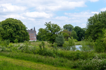 Fototapeta premium Castle in a park in charleroi, belgium