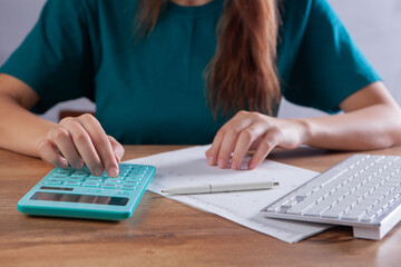  businesswoman working at the desk in office. concept business