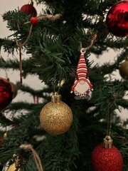 christmas tree decorations