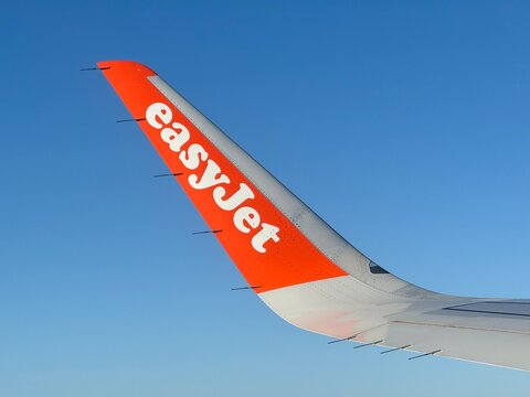 easyjet vue winglet ciel bleu