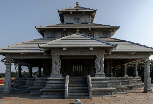 Anekere Basadi is located in the middle of a lake in Karkala town, Udupi district. India.