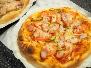 ソーセージピザ