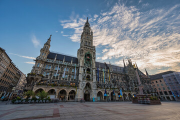 Fototapeta premium Munich (Munchen) Germany, sunrise city skyline at Marienplatz new Town Hall Square