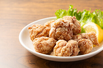 鶏の唐揚げのイメージ02