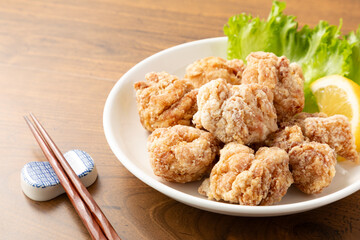 鶏の唐揚げのイメージ01