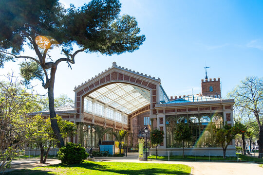 Das Gew&auml;chshaus im Park Ciutadella in Barcelona, Spanien