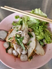 Fishball noodles, Thai food