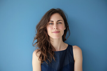 Fototapeta premium A close up portrait of a woman with a subtle smile