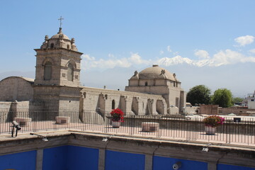 Fototapeta premium plaza de armas and cathedral, arequipa, peru