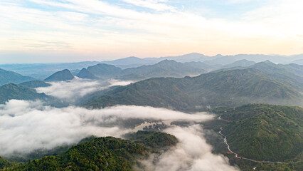 Obraz premium Morning green mountain landscape with with cloud.
