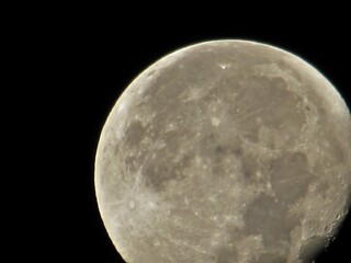 Mond mit Mondoberfläche © Jens