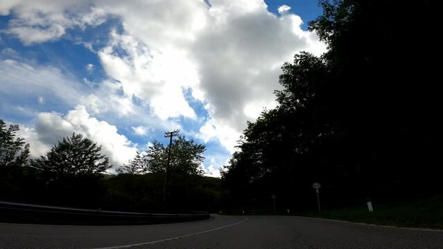 Italy Driving 1024 Tuscany