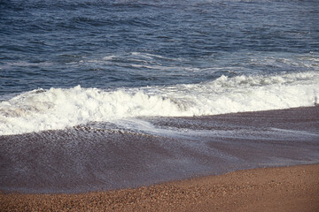 ocean waves by the beach