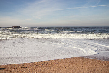 ocean waves by the beach