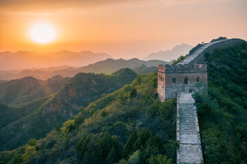 Fototapeta premium sunset at the great wall of China